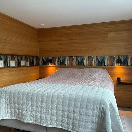 Luxury Studio On Robs Houseboat Special For Couples Amsterdam Exterior foto