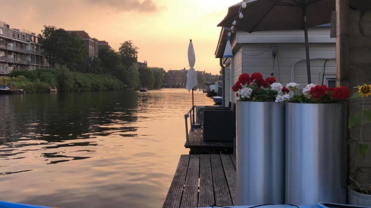 Luxury Studio On Robs Houseboat Special For Couples Amsterdam Exterior foto