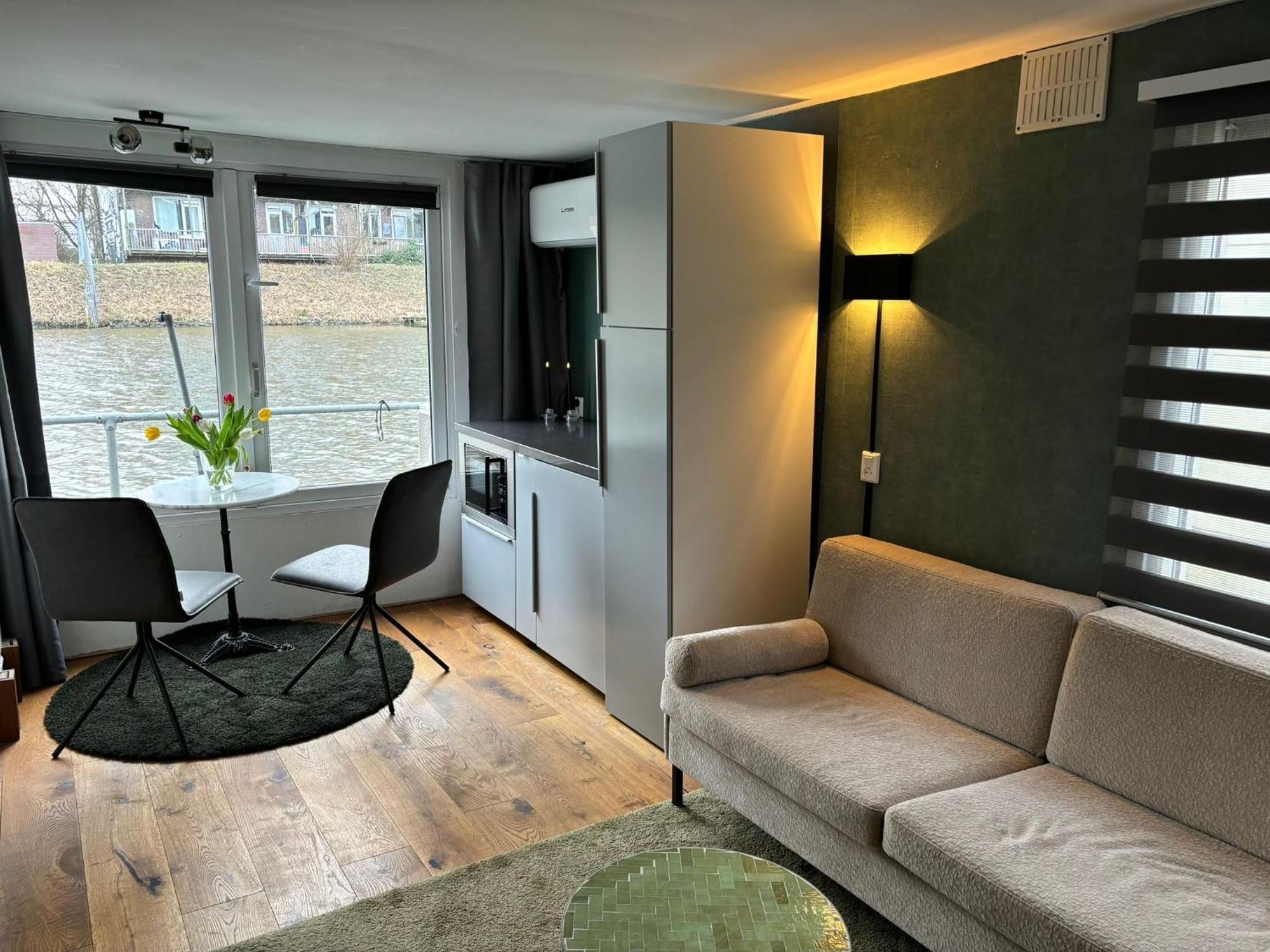 Luxury Studio On Robs Houseboat Special For Couples Amsterdam Exterior foto